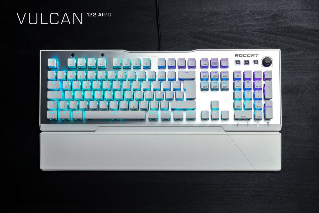 ROCCAT Vulcan 121 AIMO und Vulcan 122 AIMO jetzt erhältlich