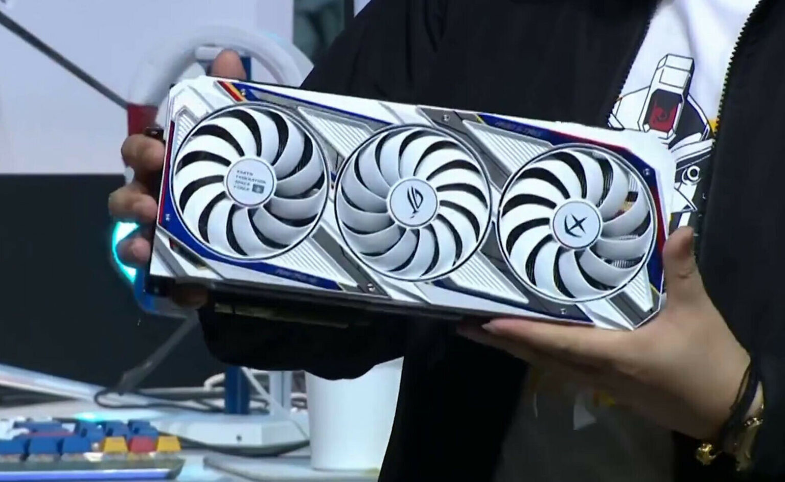 ASUS präsentiert GeForce RTX 3090 ROG STRIX GUNDAM Edition