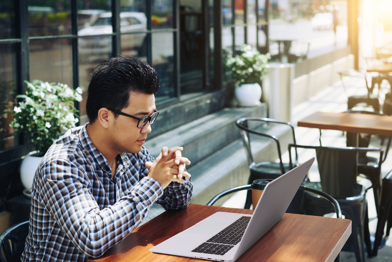 Können Stop-Limit-Orders für alle Wertpapierarten eingesetzt werden? Notebooks-von-Thomson-bereit-fuer-Windows-11