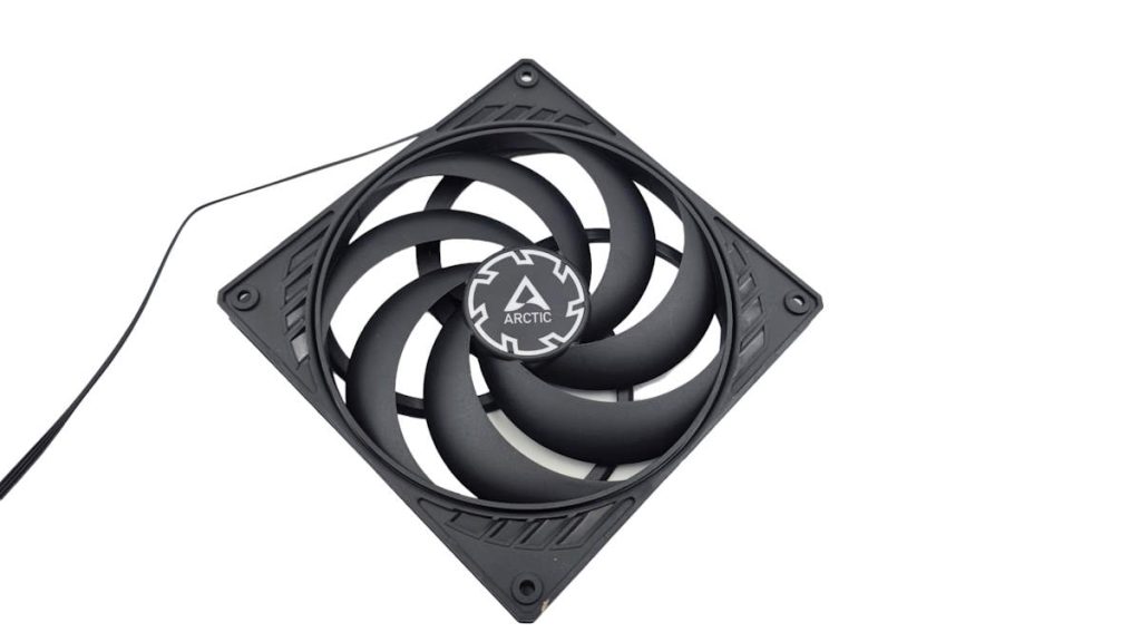 Arctic P12 Slim PWM PST & P14 Slim PWM PST im Test
