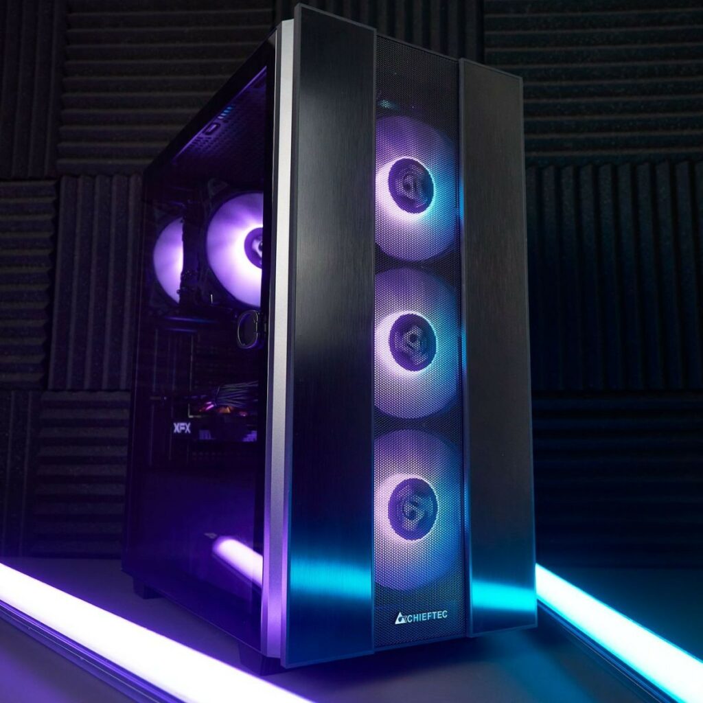 CHIEFTEC Hunter 2 mit größerem Mesh-Panel!