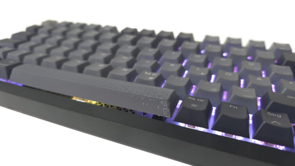 Corsair K65 PLUS WIRELESS im Test: Klein und vielseitig Corsair K65 PLUS WIRELESS in Test: Klein und vielseitig