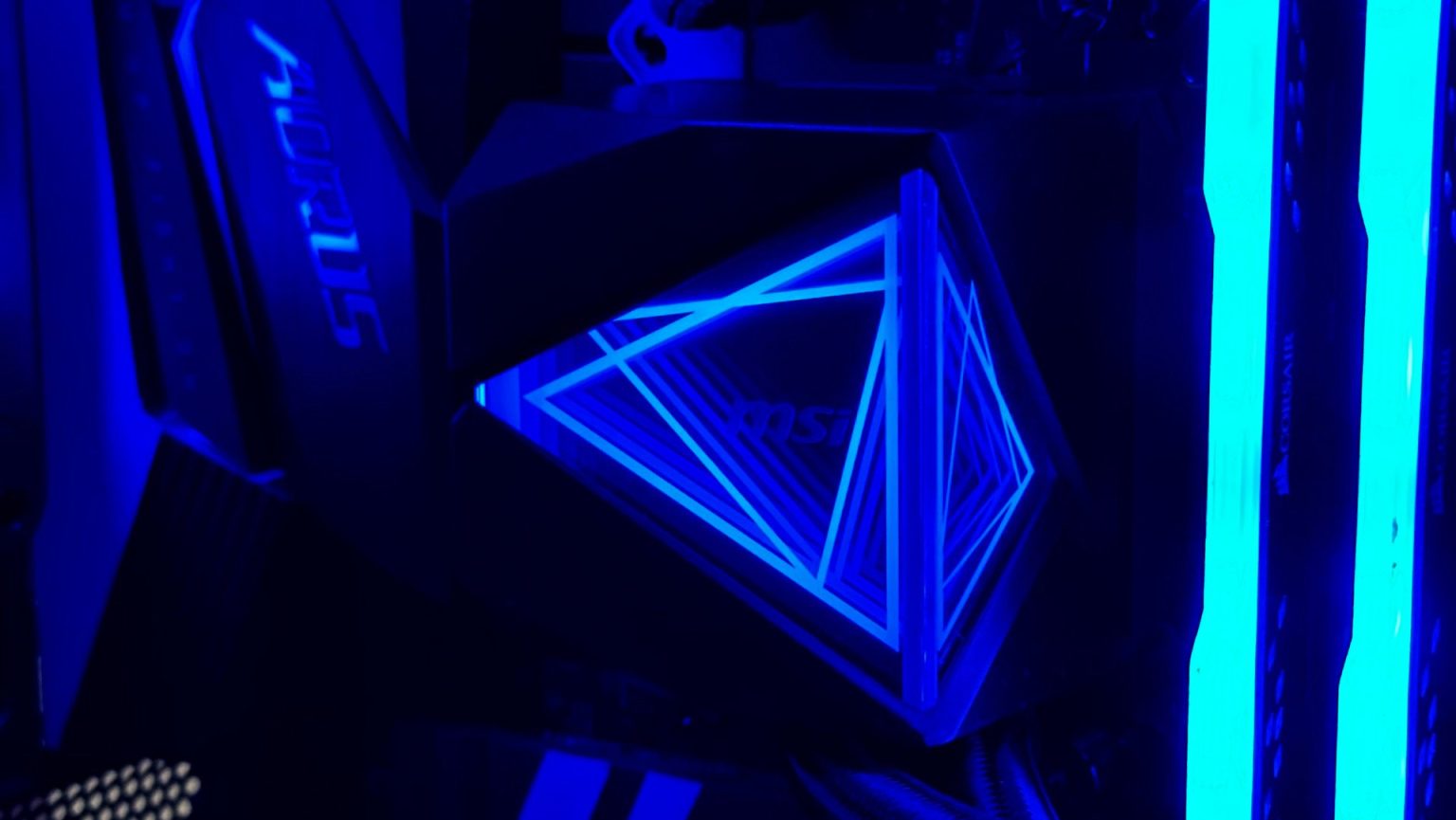 MSI MAG CORELIQUID I360 im Test MSI MAG CORELIQUID I360 im Test