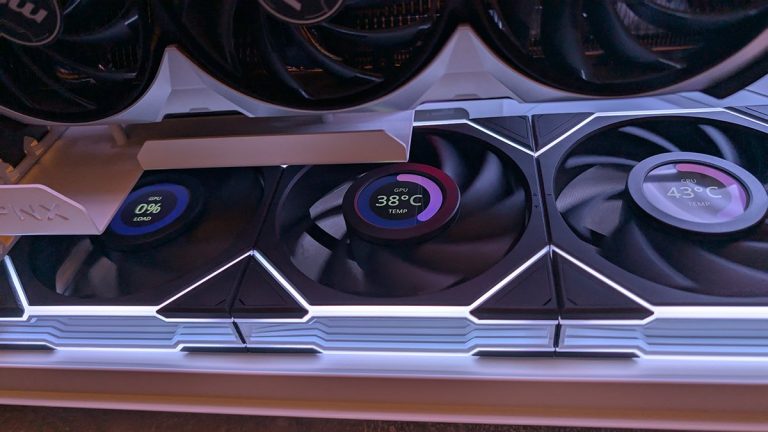 LIAN LI UNI FAN TL Wireless LCD 120 Lüfter im Test