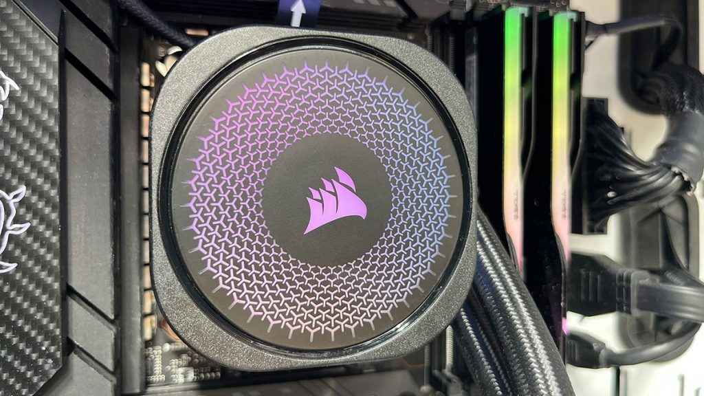 Corsair iCUE LINK TITAN 420 RX RGB im Test