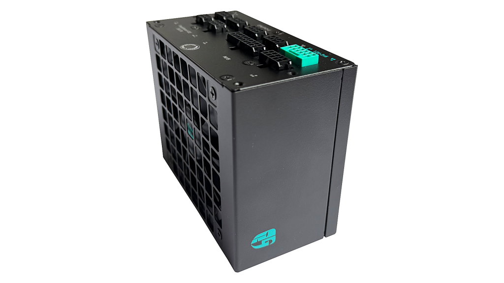 GAMER STORM PS1000P Platinum SFX in der Vorstellung