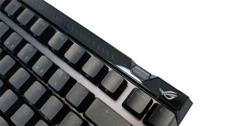 ASUS ROG Falchion Ace 75 HE im Test
