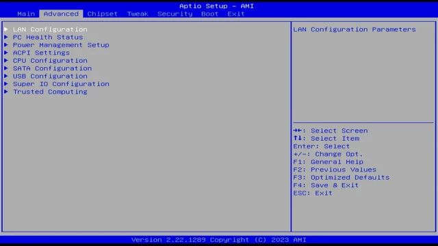 Das Bios des ECS Liva Z5 Plus: Die Einstellungen sind sehr gut strukturiert, in vielen Fällen lassen sich aber nur Funktionen oder Anschlüsse deaktivieren.