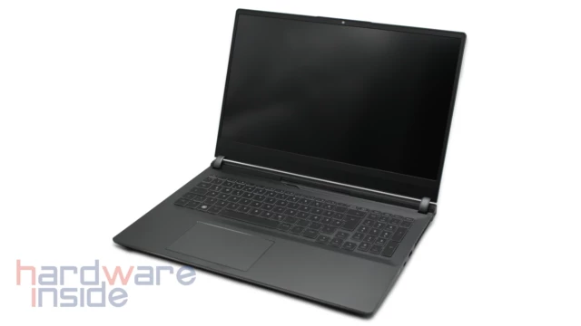 Front des Tuxedo Sirius 16