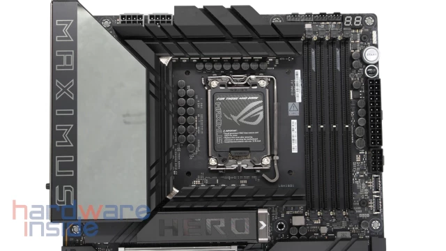 Detailansicht des Asus ROG Maximus Z890 Hero