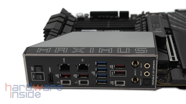 Externe Anschlüsse des Asus ROG Maximus Z890 Hero